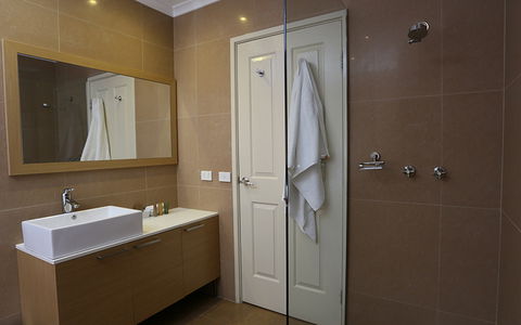 Best Western Plus Hovell Tree Inn - Accommodation Perth 10