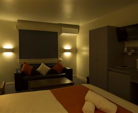 Batman Fawkner Inn - Accommodation Perth 4