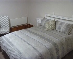 Cygnet's Secret Garden - Boutique Bed And Breakfast - Accommodation Perth 3