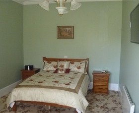 Cygnet's Secret Garden - Boutique Bed And Breakfast - Accommodation Perth 2