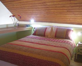 River Flow Yoga & Accommodation - Accommodation Perth 5