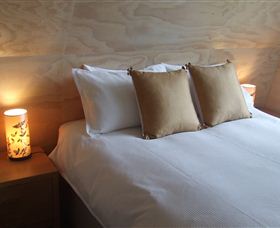 Three Trees Retreat - Accommodation Perth 2