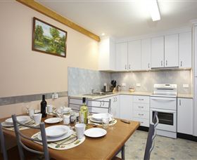 NorthEast Restawhile Bed And Breakfast - Accommodation Perth 2