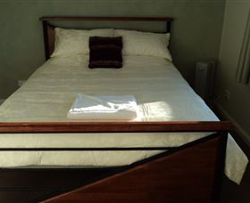 Brady's View Bed And Breakfast Holiday Apartment - Accommodation Perth 1