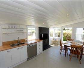 Low Head Pilot Station Accommodation - Accommodation Perth 1