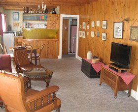 Grove - The - Accommodation Perth 0