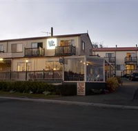 Amos House and Swansea Ocean Villas - Accommodation Perth
