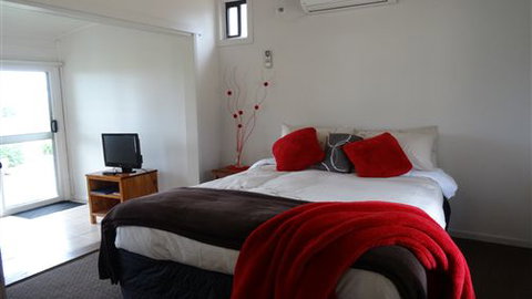 Glenrowan Tourist Park - Accommodation Perth 2