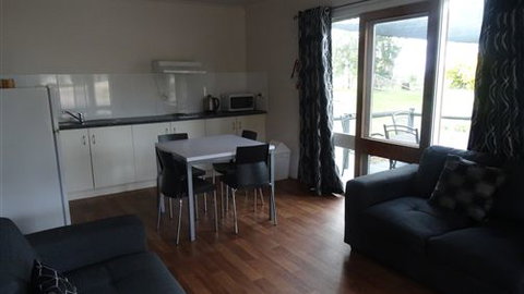 Glenrowan Tourist Park - Accommodation Perth 3