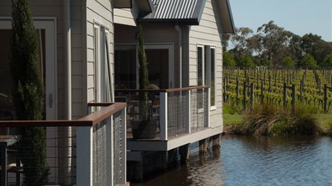Lakeside Villas At Crittenden Estate - Accommodation Perth 1