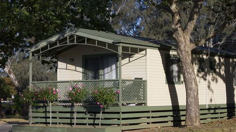 Painters Island Caravan Park - Perth Resorts 0