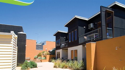 Lornebeach Apartments - Accommodation Perth 0