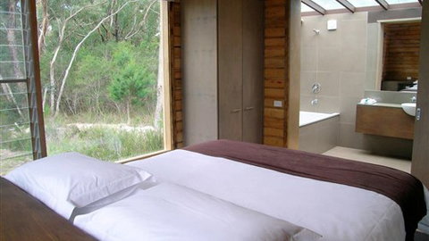 DULC Holiday Cabins - Accommodation Perth 3