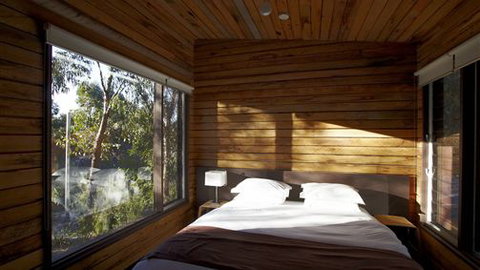 DULC Holiday Cabins - Accommodation Perth 5