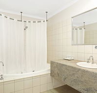 Quality Inn  Suites The Menzies - Accommodation Perth