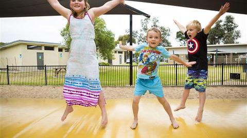 Eastern Beach Holiday Park - Accommodation Perth 2