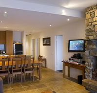 Alpine Woodsmoke Apartments - Accommodation Perth