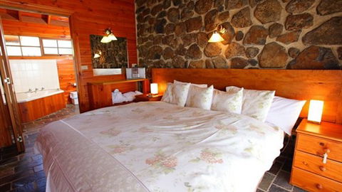 Tuki Trout Farm And Retreat - Accommodation Perth 1