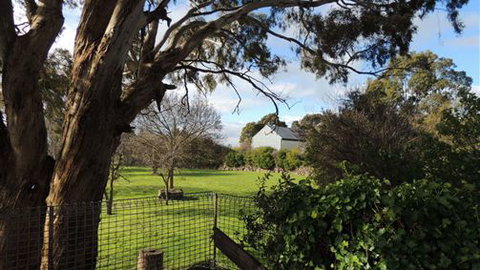 Tuki Trout Farm And Retreat - Accommodation Perth 7