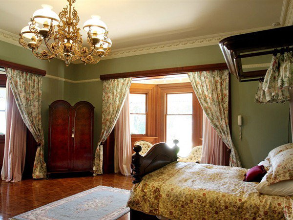 Samford QLD Accommodation Perth