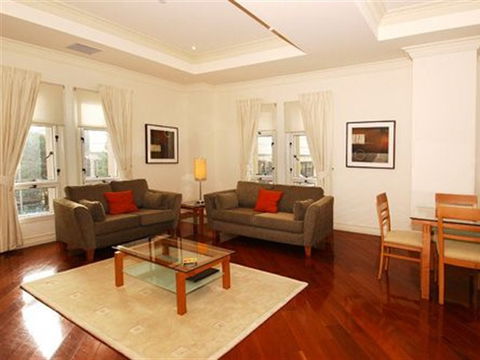 MacArthur Chambers Heritage Apartments - Accommodation Perth 0