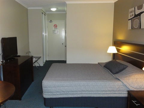 Riverside Hotel South Bank - Accommodation Perth 2