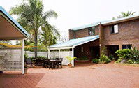 Cleveland Visitor Villas Motel - Accommodation Perth 1