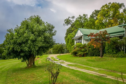 Karbeethong Lodge - Accommodation Perth 0