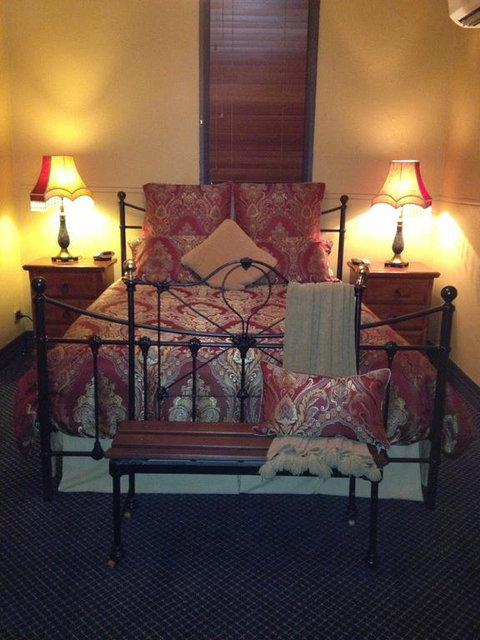 Church House B&B Gundagai - Accommodation Perth 5