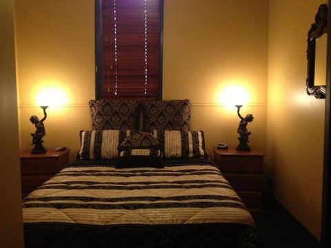 Church House B&B Gundagai - Accommodation Perth 9