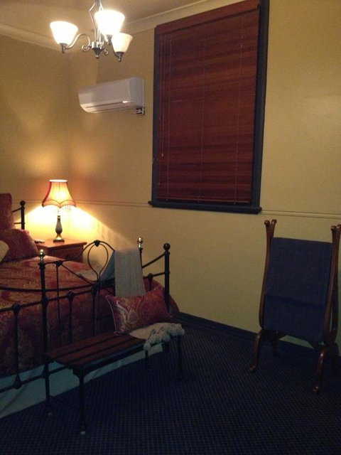Church House B&B Gundagai - Accommodation Perth 12
