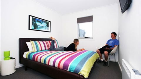 The Island Accommodation - Phillip Island YHA - Accommodation Perth 3