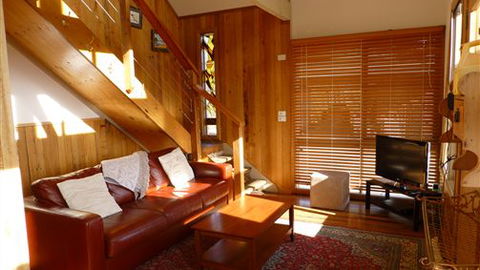Karoonda Olive Grove Retreat At Mt Buffalo Olives - Accommodation Perth 1