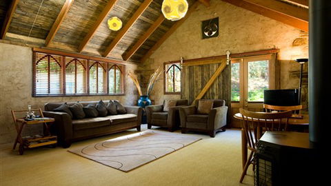 Frog Hollow Estate - Accommodation Perth 1