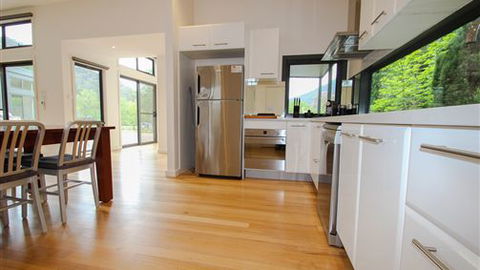 The BASE Luxury Villas - Accommodation Perth 1