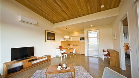 Aalborg Bright - Perth Resorts 4
