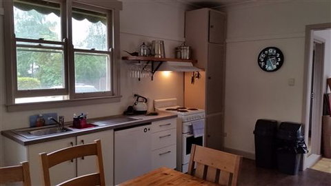 Lakeside Vista Holiday House - Accommodation Perth 1