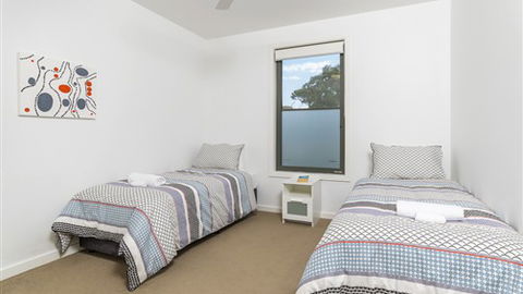 Serenity Torquay Sea View: Luxury Beachfront - Accommodation Perth 3