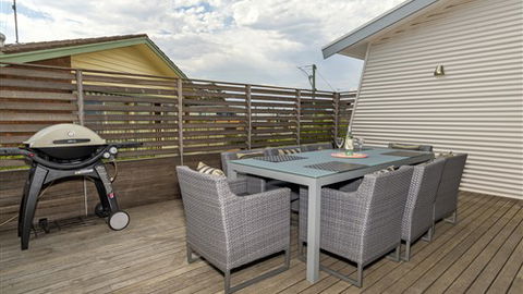 Serenity Torquay Sea View: Luxury Beachfront - Accommodation Perth 5