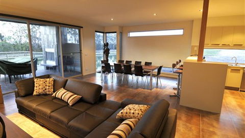 Gippsland Lakehouse - Accommodation Perth 3