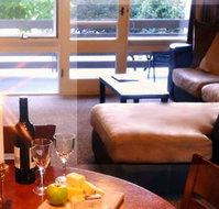 Creekside Holiday Home Rental - Perth Resorts