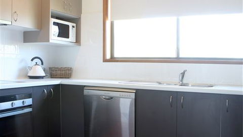 Bundalong Waterfront Accommodation - Perth Resorts 2