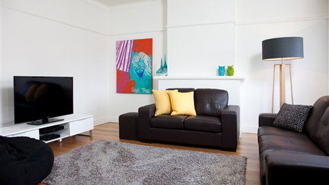 Phyl & May's Luxury Accommodation - Accommodation Perth 2