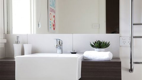 Phyl & May's Luxury Accommodation - Accommodation Perth 7
