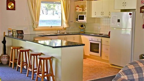 Camellia Lodge - Accommodation Perth 4