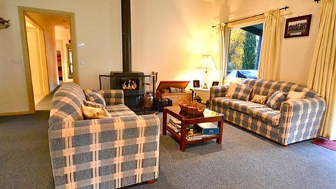 Camellia Lodge - Accommodation Perth 3