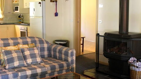Camellia Lodge - Accommodation Perth 5