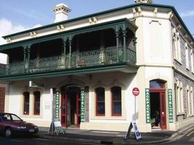 Adelaide's Shakespeare Backpackers International Hostel - Accommodation Perth 0