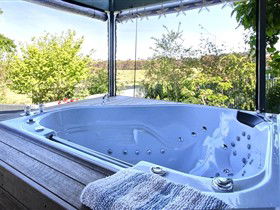 Away To Relax Massage Getaways At Welcome Springs B&B Retreat - Accommodation Perth 0