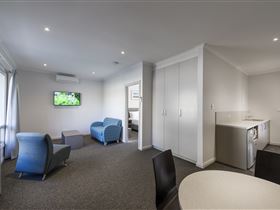 Hahndorf Resort Tourist Park - Accommodation Perth 3